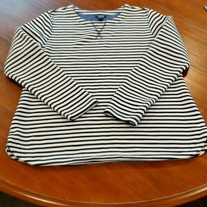 IZOD womens striped top.